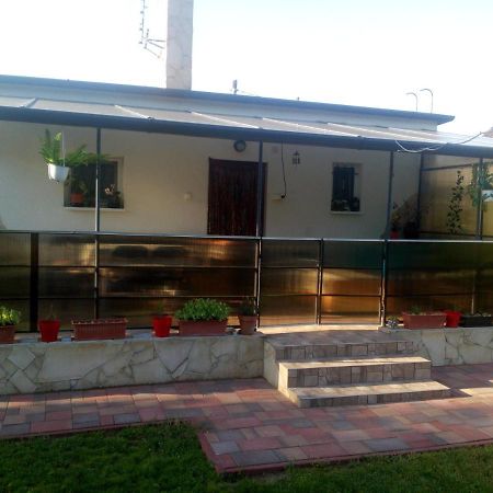 Sunny Apartman Nyiregyhaza Luaran gambar